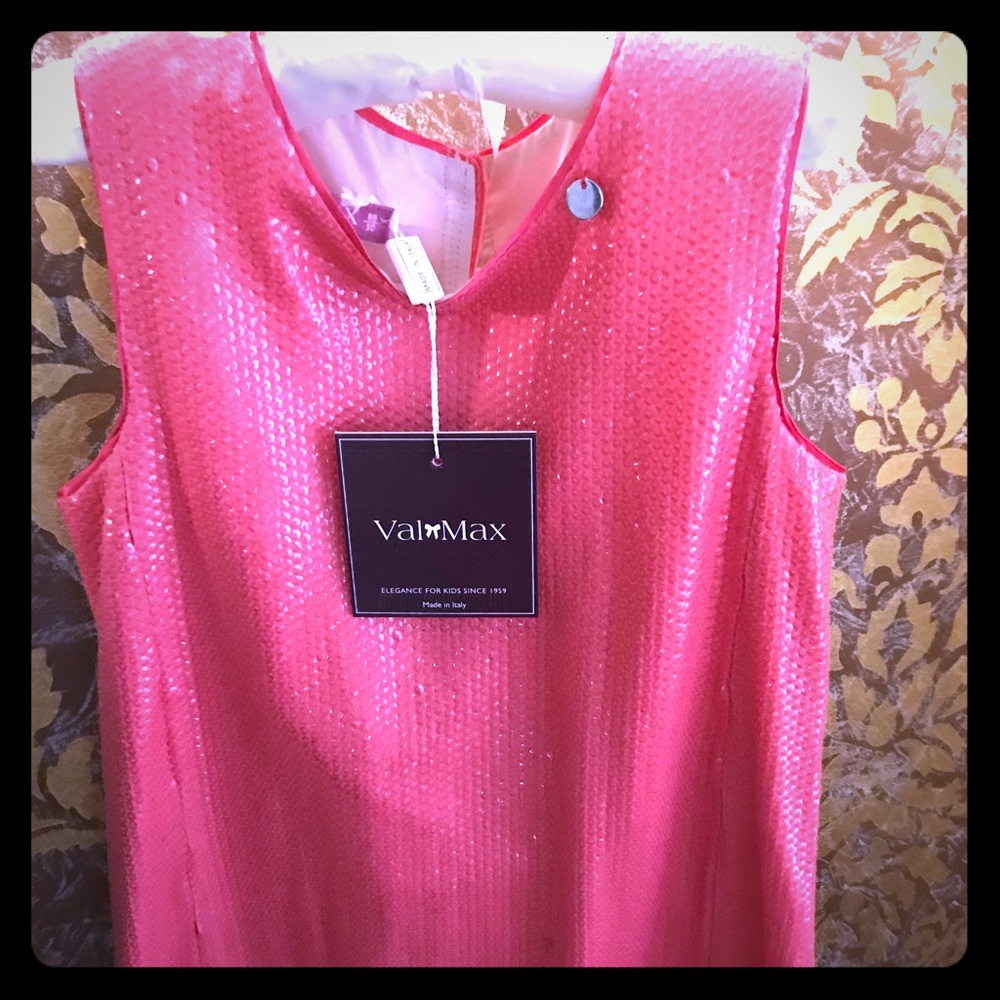 New with tags. Val and Max sequins dress❤️
